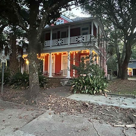 Pretty Peach Palace-Historic, Mins To Downtown 모빌 외부 사진